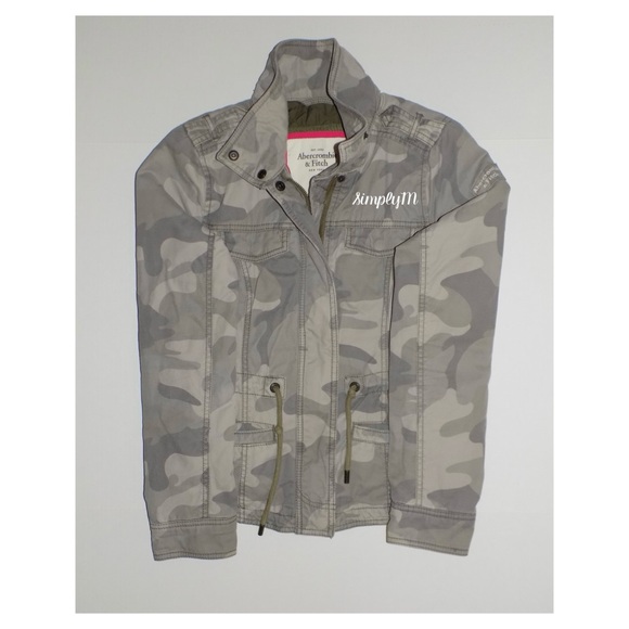 Abercrombie & Fitch Women’s Camo Utility Jacket - Picture 6 of 6